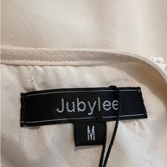 New Jubylee Dress Yellow Flowing Material Embellished w/Shells Beads Size Medium - Picture 4 of 7